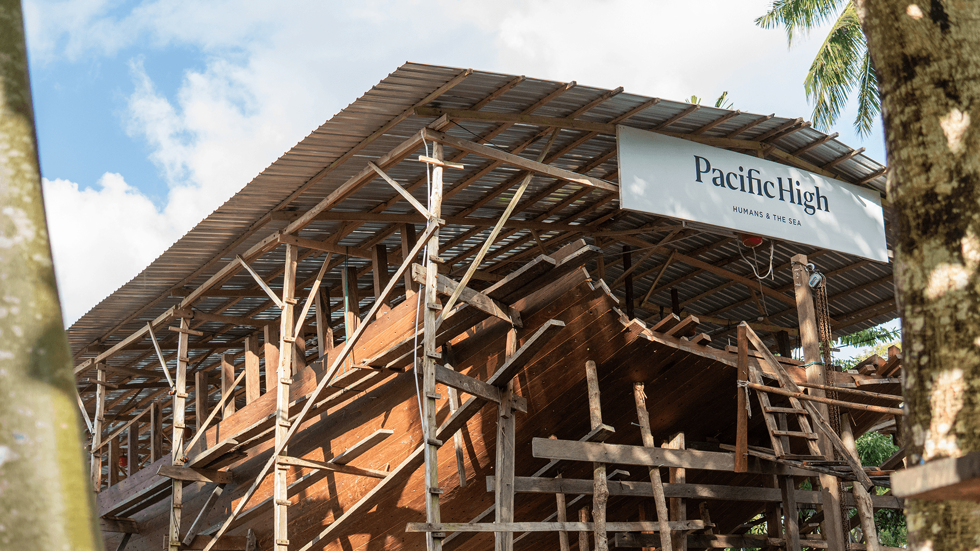 Pacific High luxury private yacht Senja in Raja Ampat for a honeymoon cruise